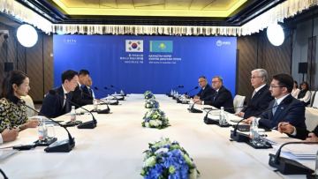 Президент Касым-Жомарт Токаев принял вице-председателя Hanwha Group Ким Дон Вона