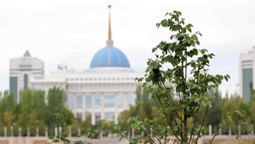 Глава государства принял участие в субботнике