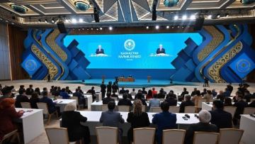 Глава государства выступил на сессии Қазақстан Халық Кеңесі