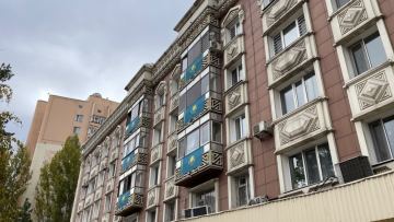 Более 200 флагов разместят на фасадах домов в Астане ко Дню Республики