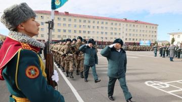 В Астане около 750 гвардейцев приняли военную присягу