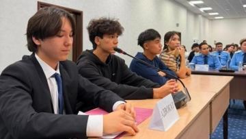 День открытых дверей для школьников провели в столичной прокуратуре