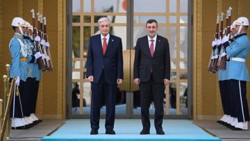Токаев принял участие в церемонии открытия 13-го саммита Организации тюркских государств