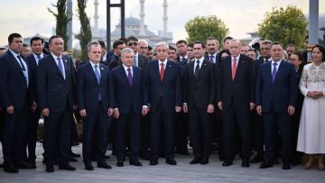 Аллею тюркского мира открыли Президент РК и главы государств
