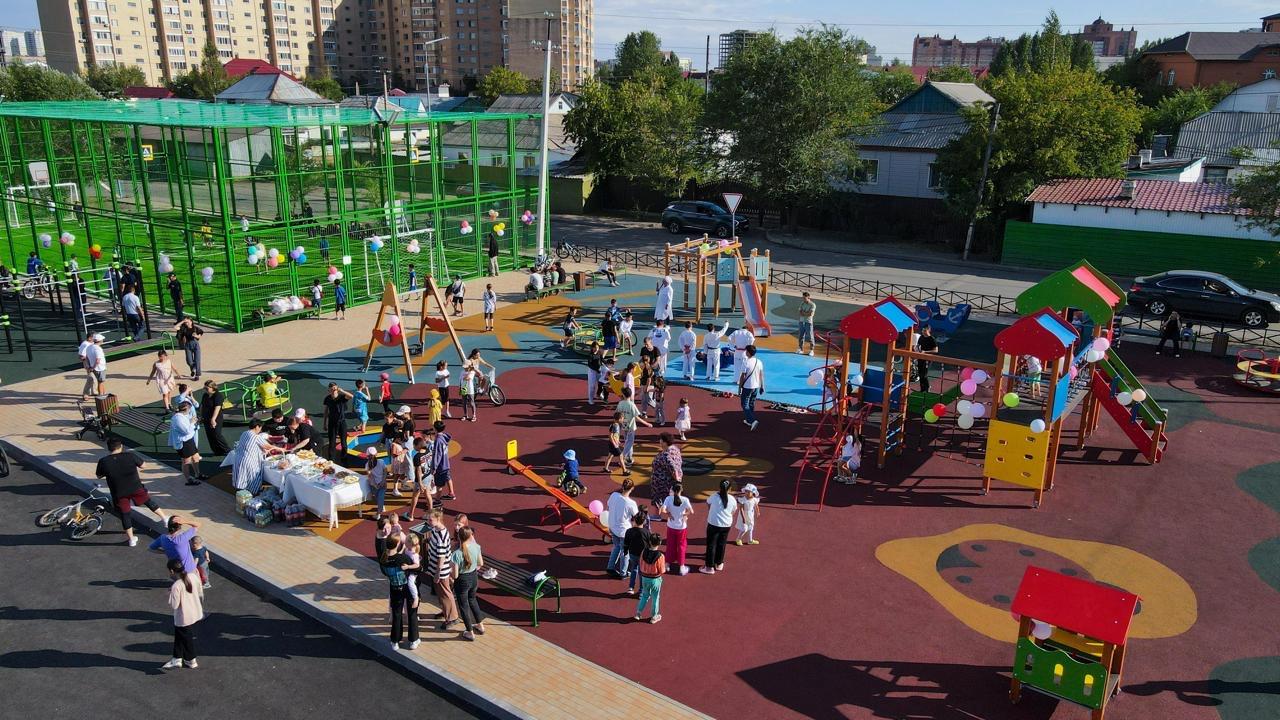 Новое общественное пространство на месте пустыря открыли в Астане
