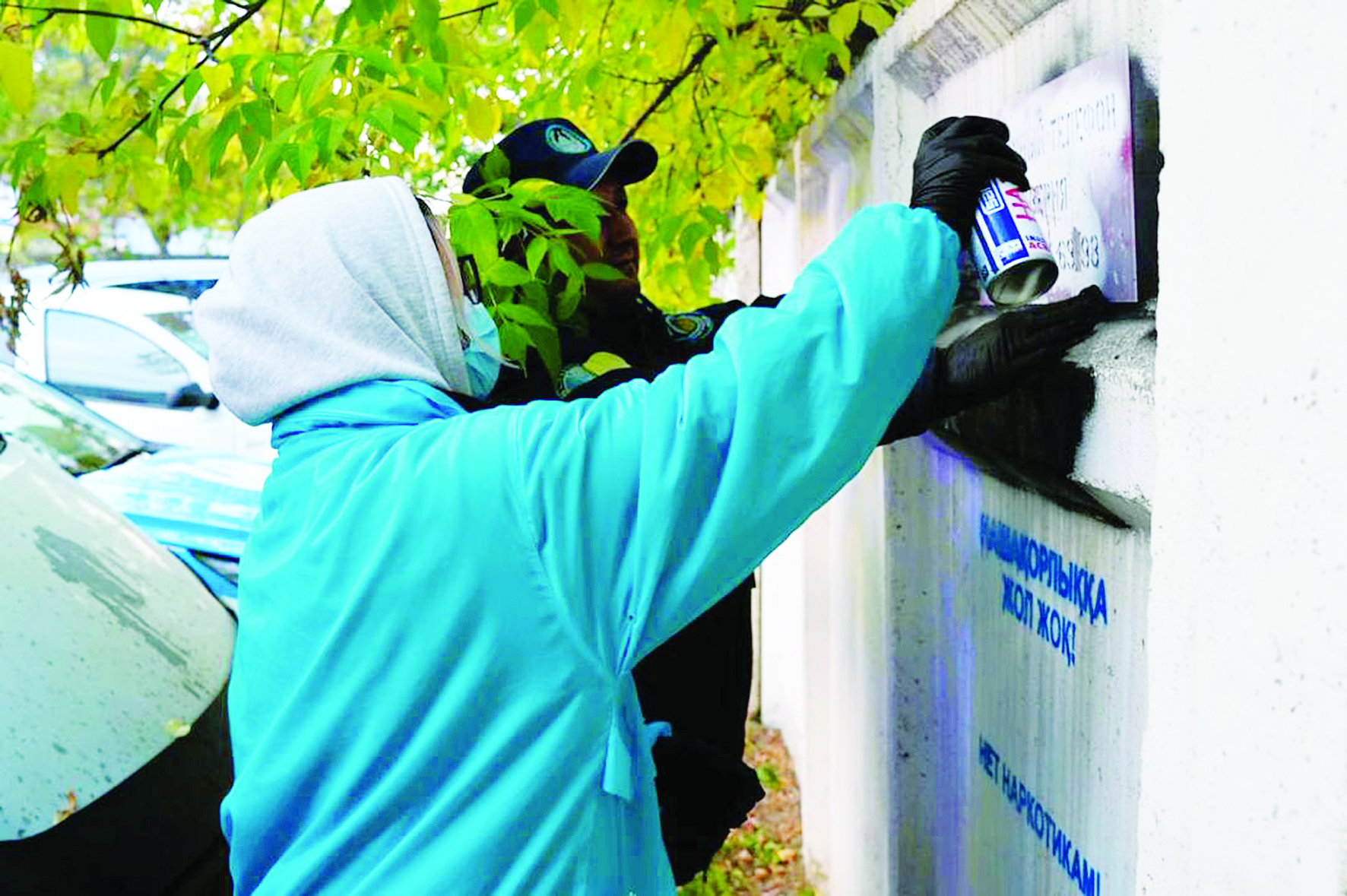 Увидели наркограффити - звоните в 102