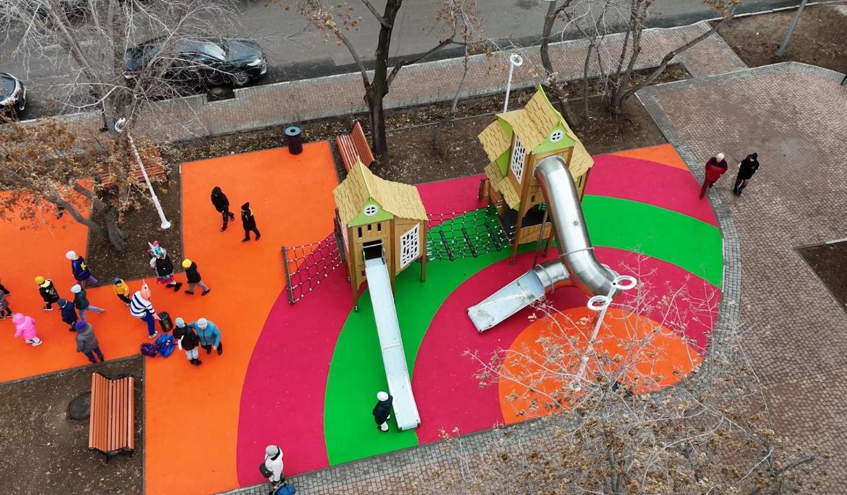 Новый сквер появился на проспекте Женис