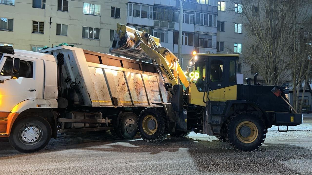 Свыше 267 тысяч кубометров снега вывезли из столицы с начала сезона