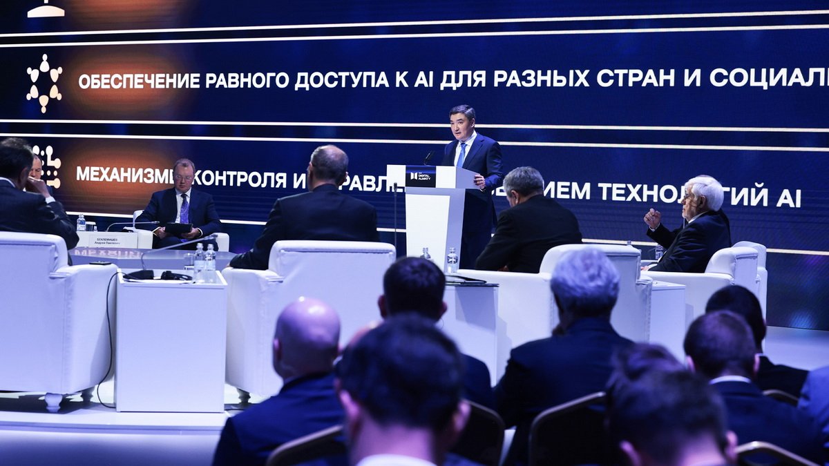 Все госслужащие Казахстана пройдут обучение в сфере ИИ в ближайшие 5 лет