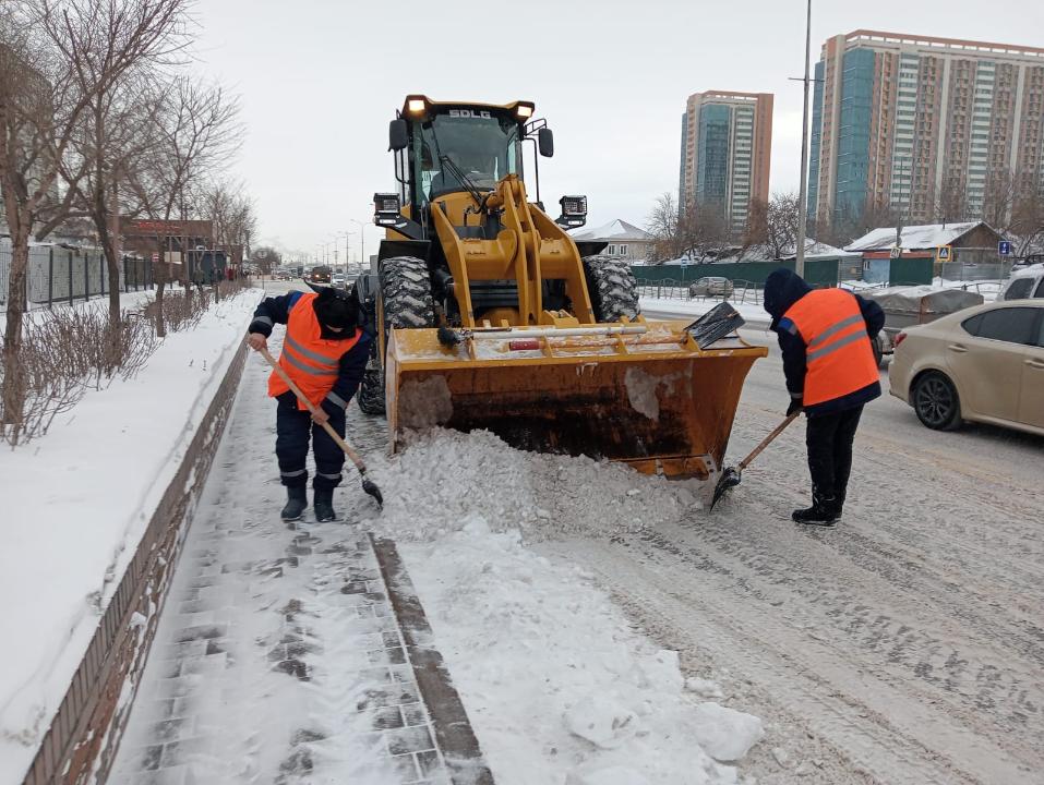 Выходят на смену, пока город спит