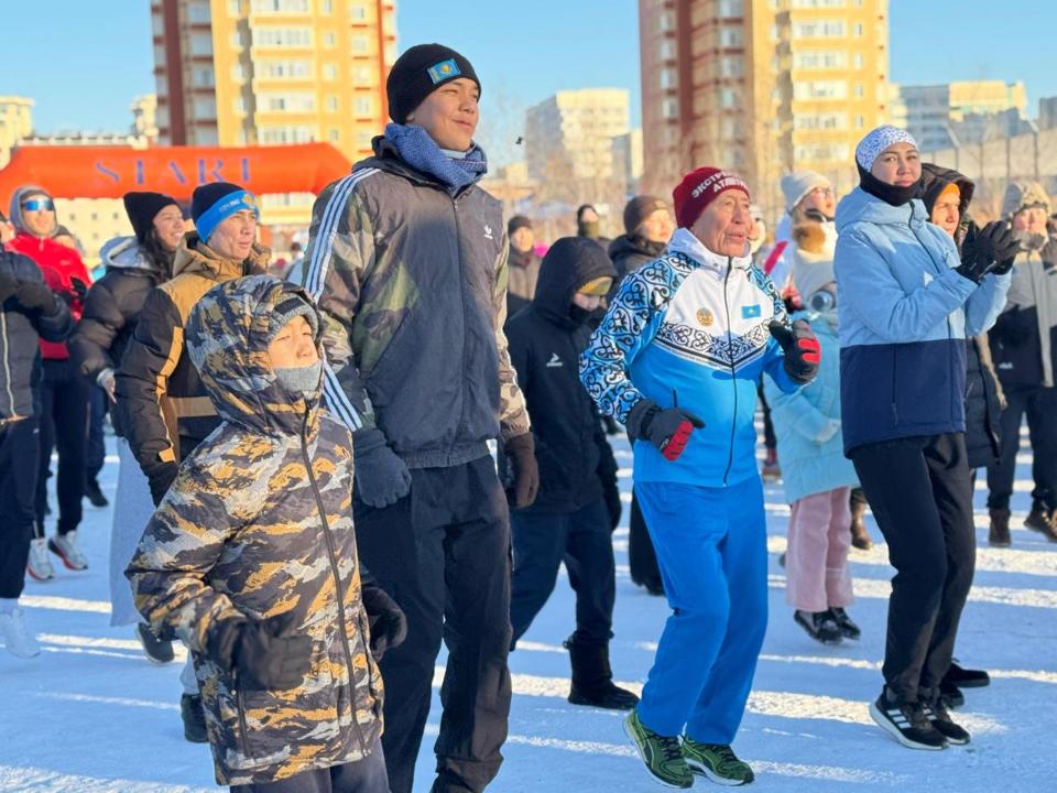Порядка 600 астанчан приняли участие в зимнем забеге