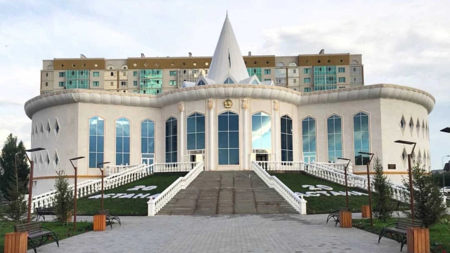 Под сводами АНК