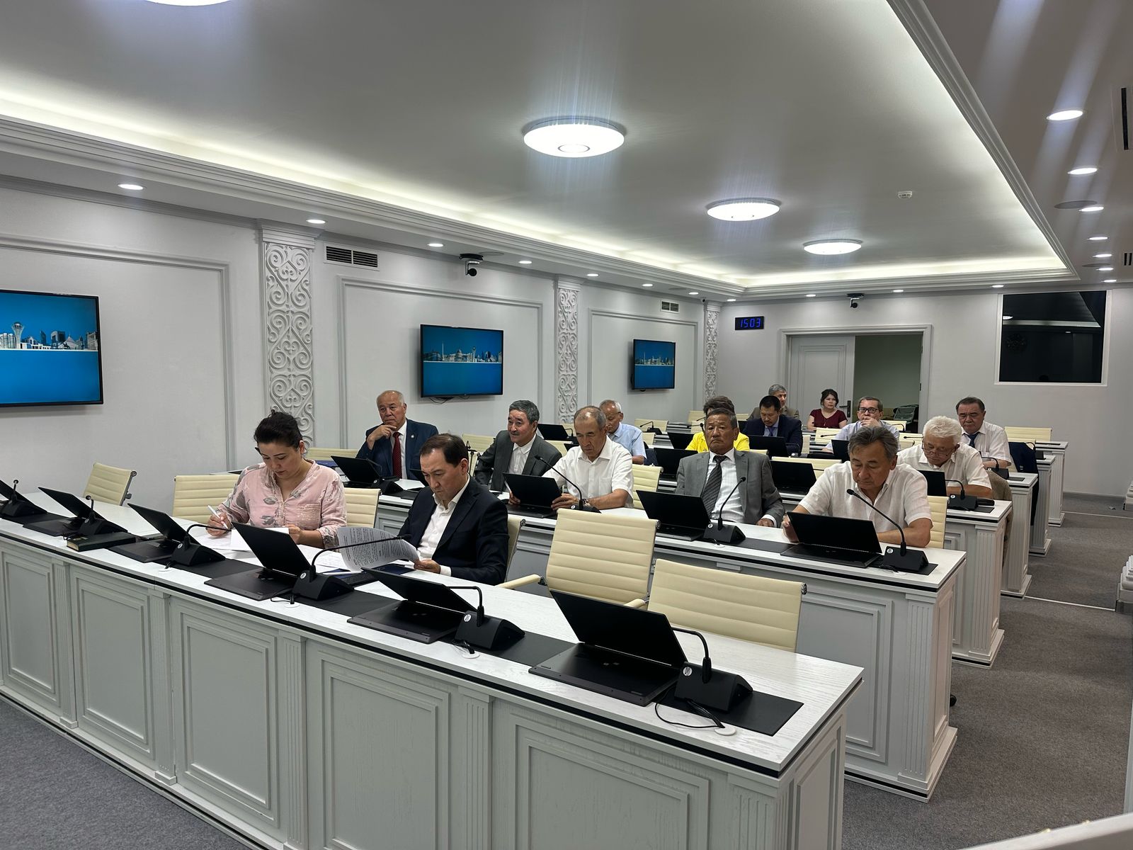 Диалоги в прениях