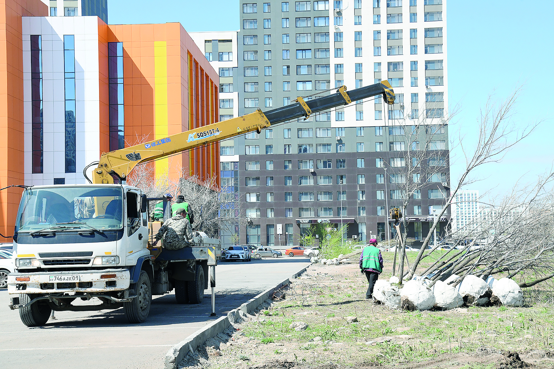 Дороги, водоснабжение,  газификация