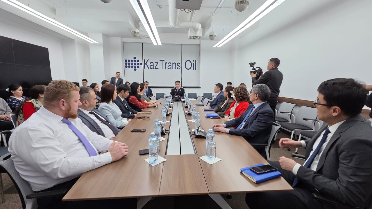 Проведена встреча с трудовым коллективом АО «КазТрансОйл»