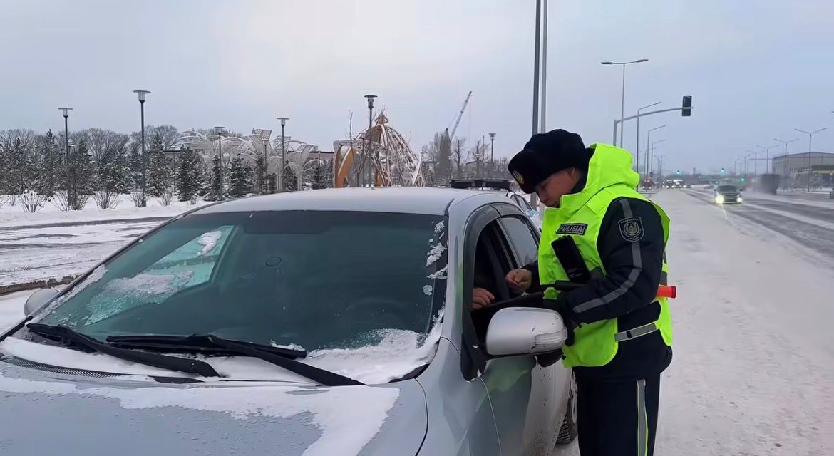 Дорожный патруль подключился к выявлению должников в Астане