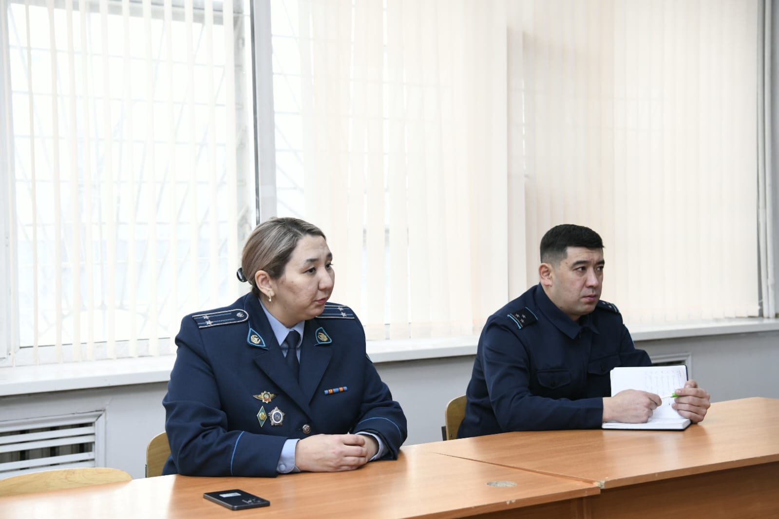 По ту сторону решетки