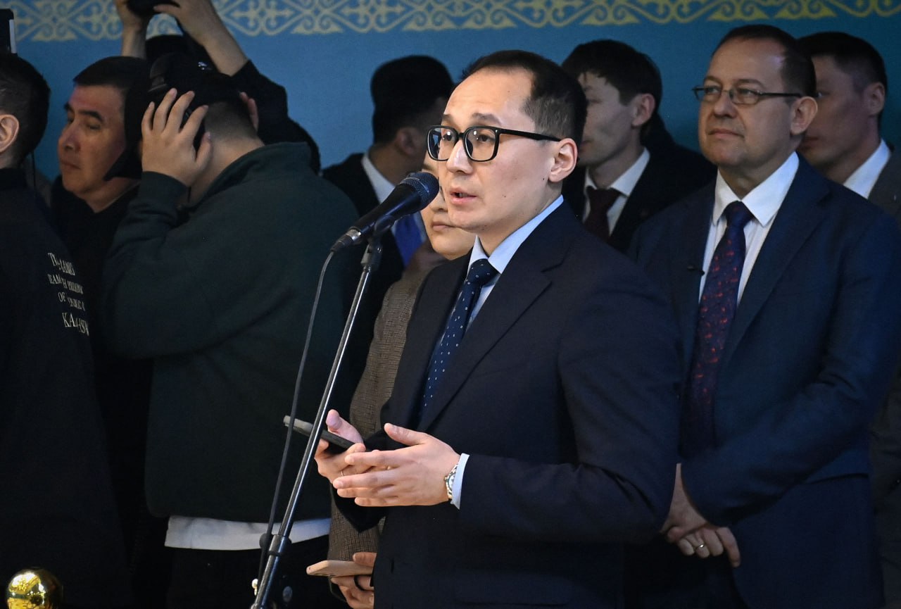 Пресс-брифинг Президента: Казахстан отошел от традиционной нейтральной позиции?