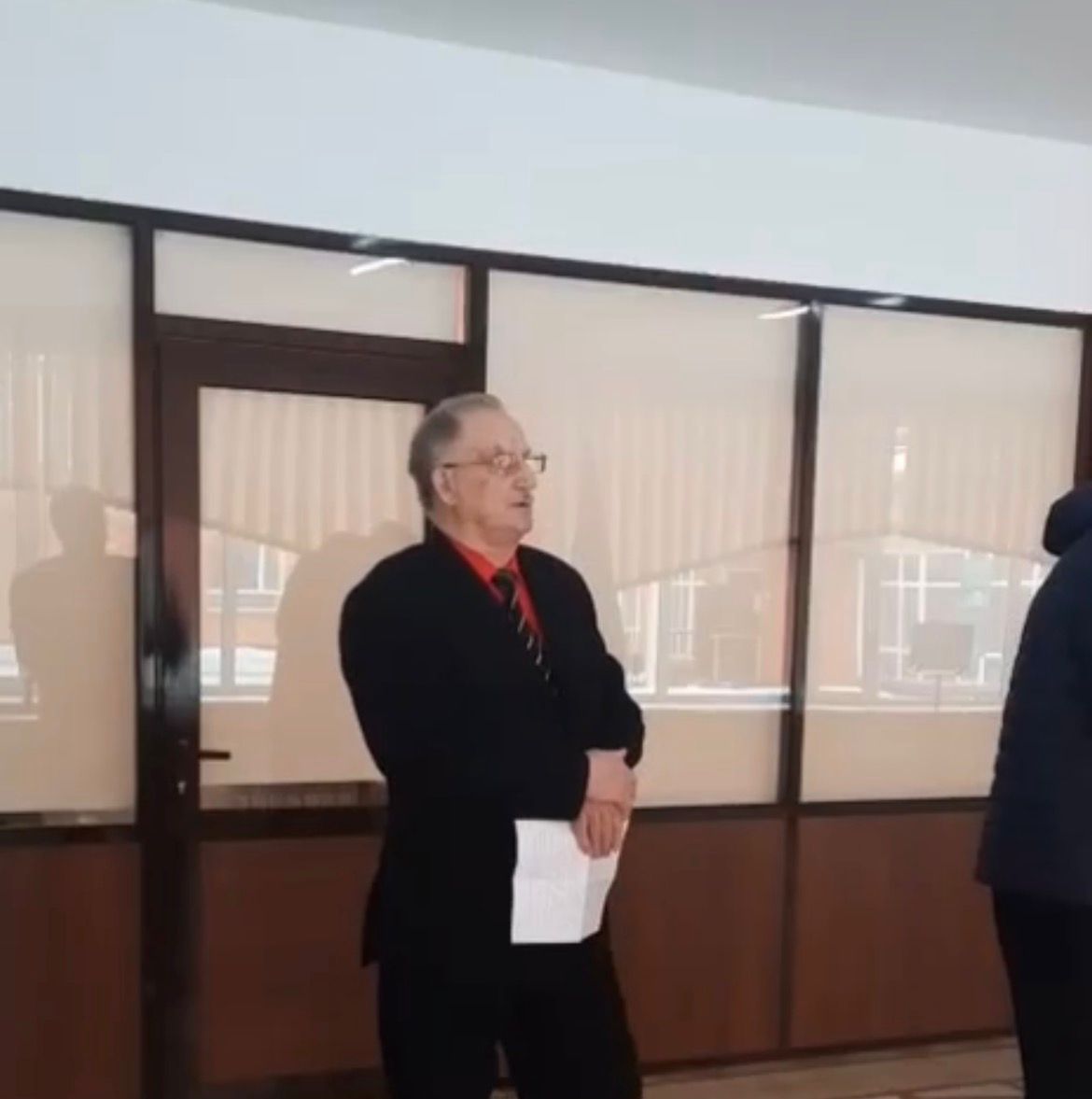 Астанчанин подготовил творческий подарок к референдуму