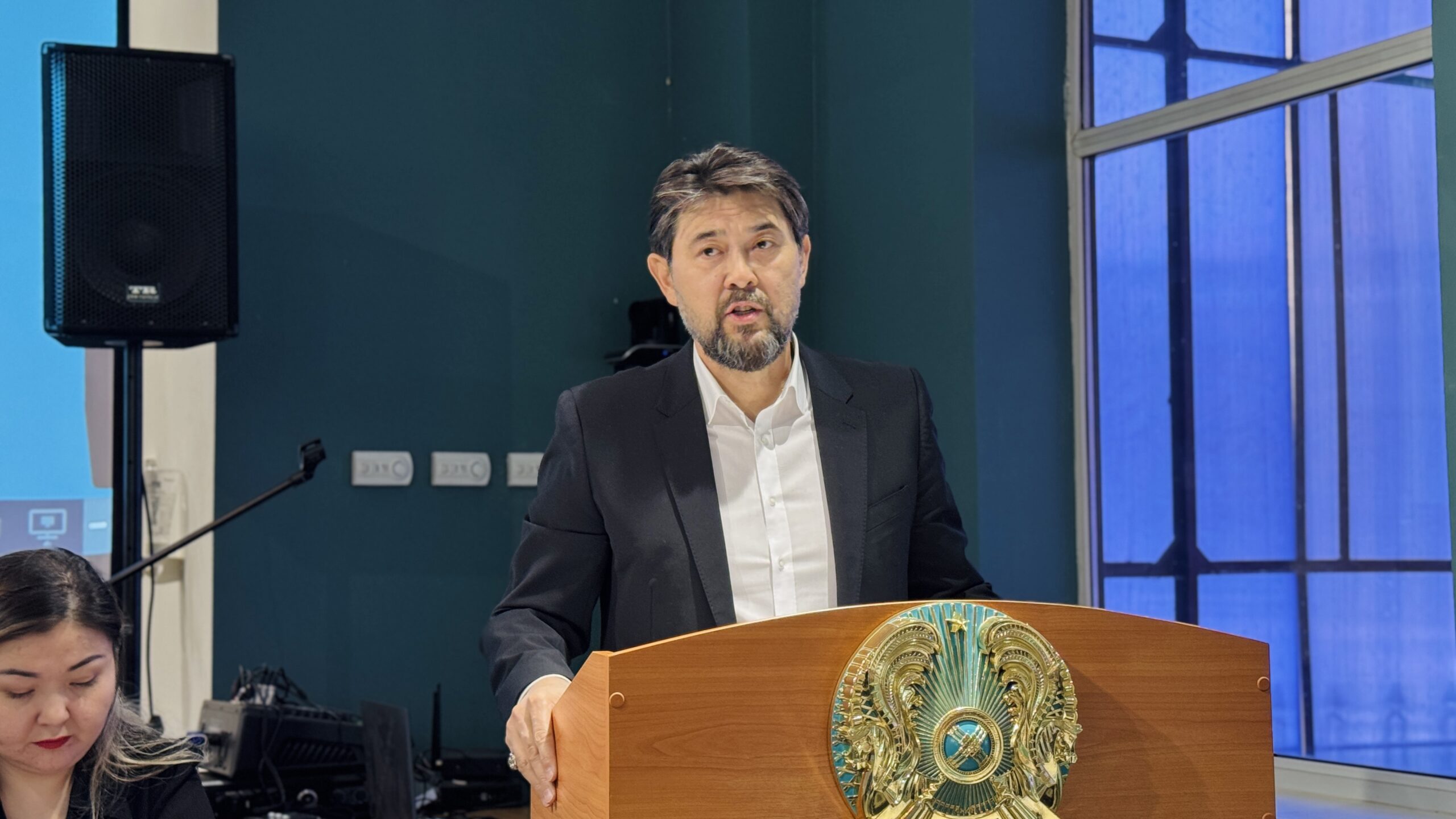 Обсуждение конституционной реформы с работниками «Отбасы банка» прошло в Астане