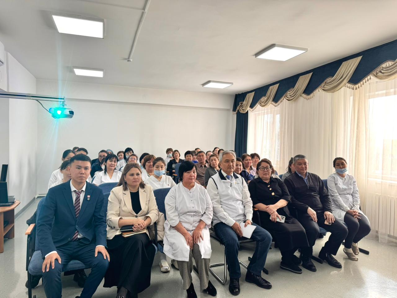 В столичной поликлинике обсудили предстоящий референдум