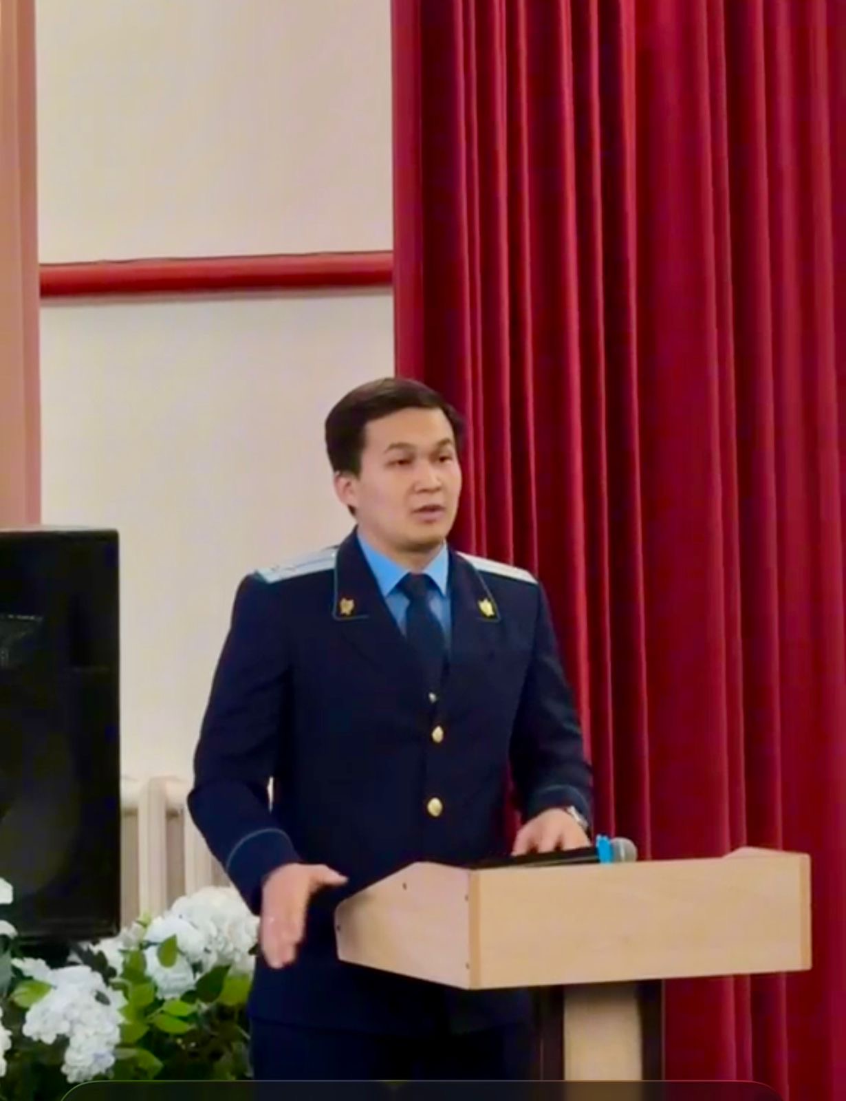 Лекцию о правонарушениях провели в столичной школе