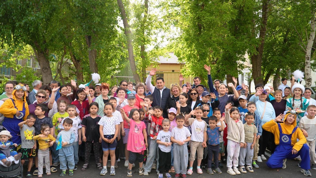 Обновлённые дворы открыли в районе Байконыр