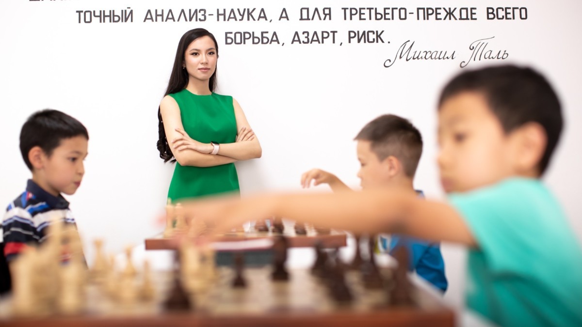 Динара Садуакасова учредила именную стипендию для юных шахматистов из регионов