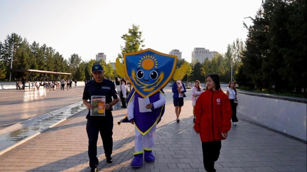 Очередной рейд по поддержанию порядка и чистоты провели в Центральном парке столицы