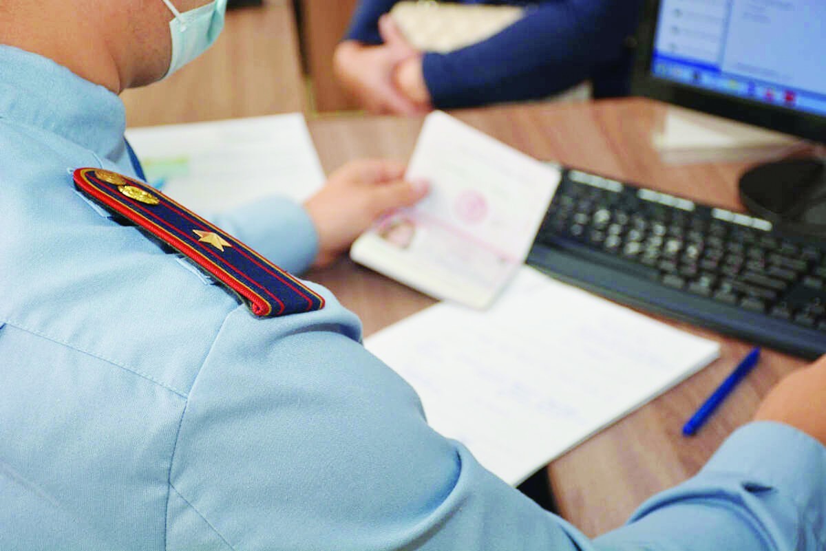 В Шымкенте мужчина облил бывшую супругу кислотой