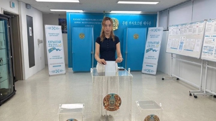 Первой на выборах в Курултай в Сеуле проголосовала студентка из Казахстана