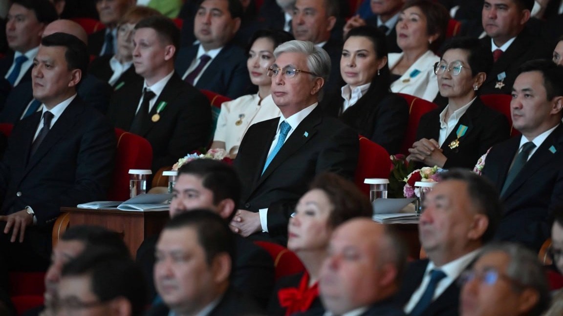 Глава государства посетил праздничный концерт по случаю Дня Республики
